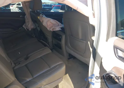 2015 Chevrolet Suburban 1500 Lt z USA, uszkodzony, nr VIN 1GNSKJKC8FR615522